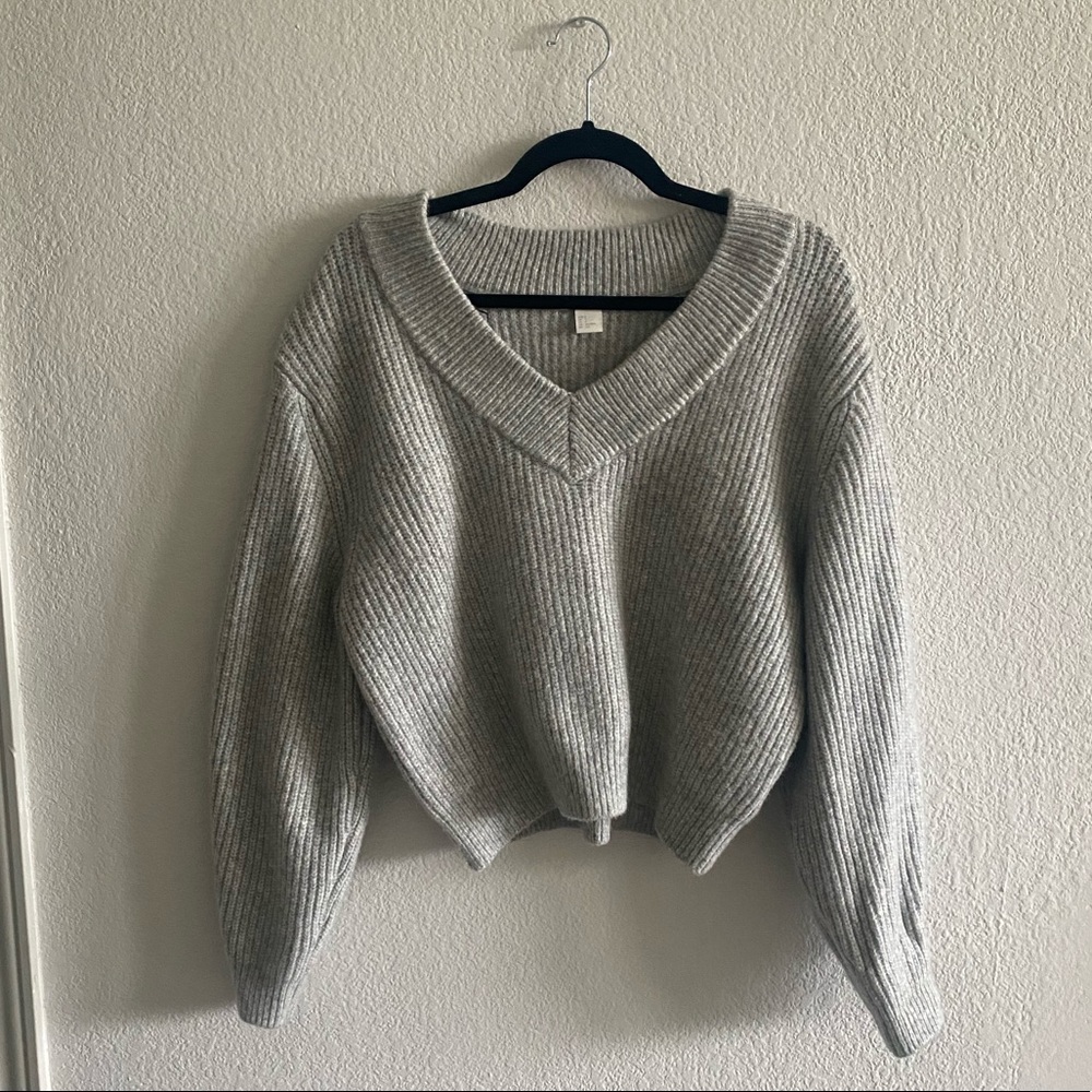 Grey Cropped H&M Sweater